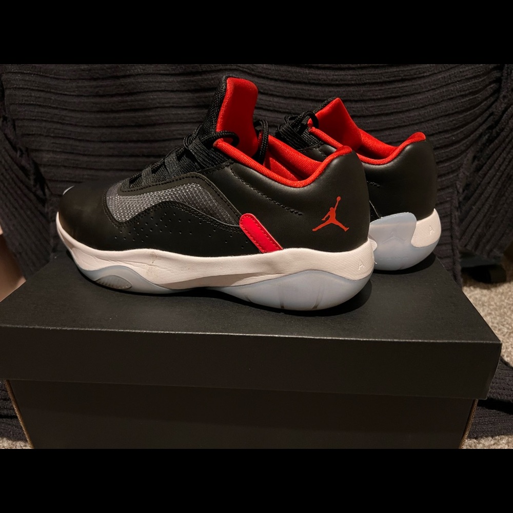 Air Jordan 11 CMFT Low.